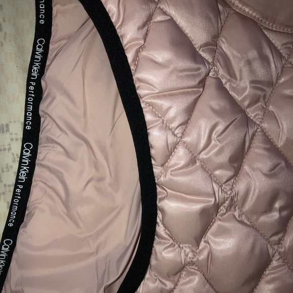 Calvin Klein Bubble Vest - Picture 3 of 4